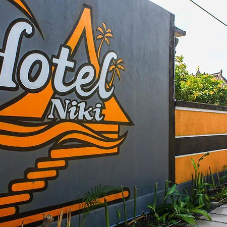 Hotel Niki Jembrana  Екстер'єр фото